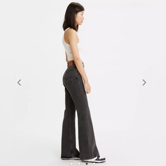 Premium Levis Levi's 70s High Flare Jeans in faded black, Size 28 - Picture 4 of 16